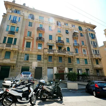 La Terrazza Sulle Mura Daire Cenova